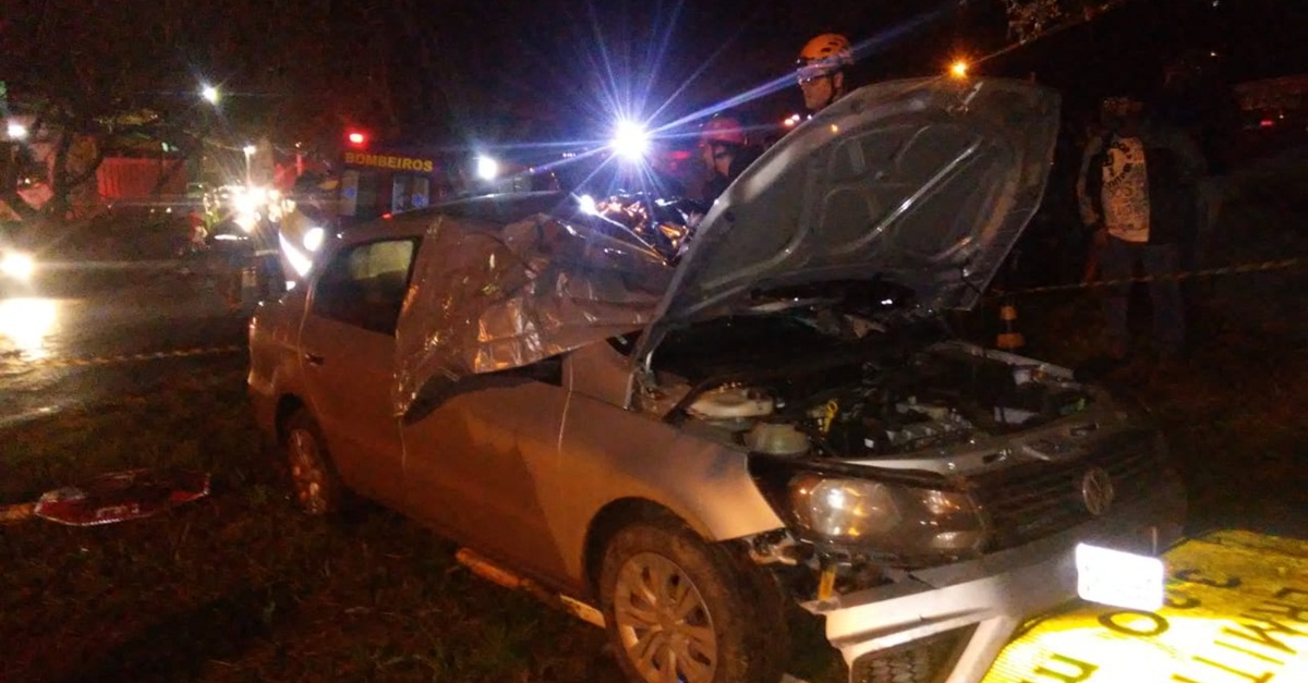 RODA SE SOLTA DE CAMINHÃO E MATA MOTORISTA DE OUTRO VEÍCULO NA BR-040