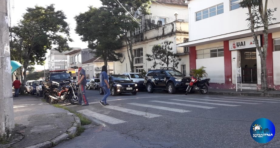 POLÍCIA FEDERAL CUMPRE MANDADOS DE BUSCA E APREENSÃO NA PREFEITURA DE BARBACENA