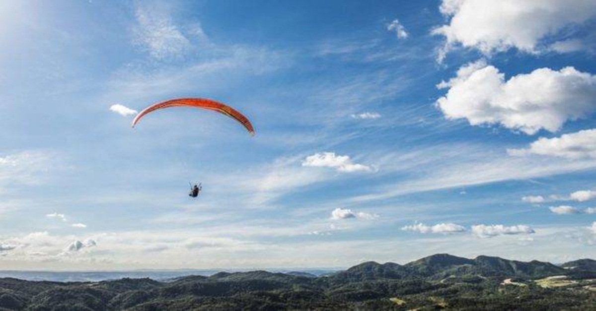 Voo Livre: asas delta e parapentes vão colorir céu de Brumadinho no fim de semana