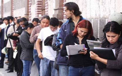 Número de pessoas que desistiram de procurar trabalho ou que estão subutilizadas é maior desde 2012