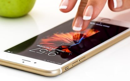 Sete em cada dez consumidores utilizam smartphones para compras online