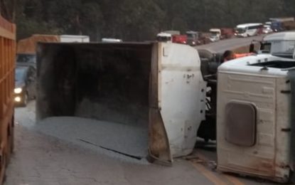 Acidente na BR 040 dificulta trânsito na rodovia