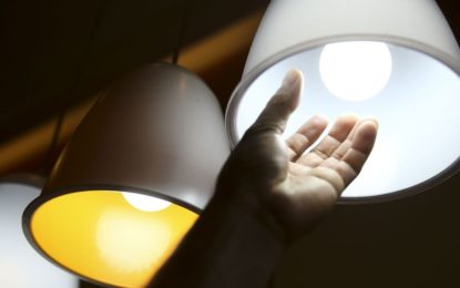 Pesquisa indica que 87% das pessoas acham conta de luz cara no país