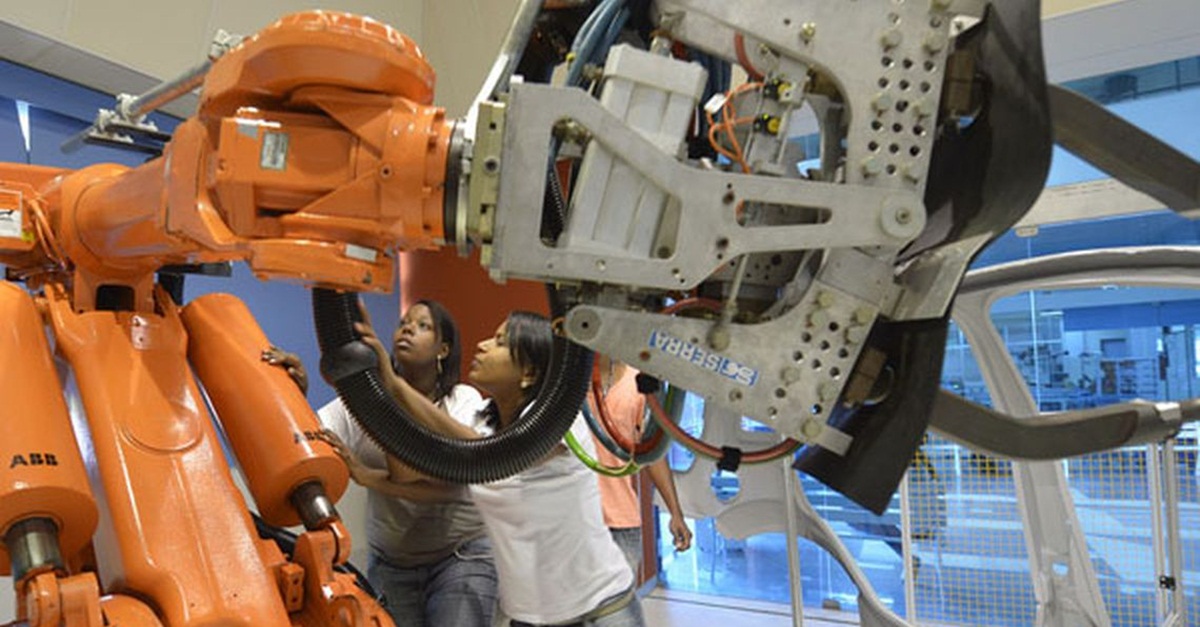 Profissões ligadas à tecnologia serão mais promissoras, mostra Senai