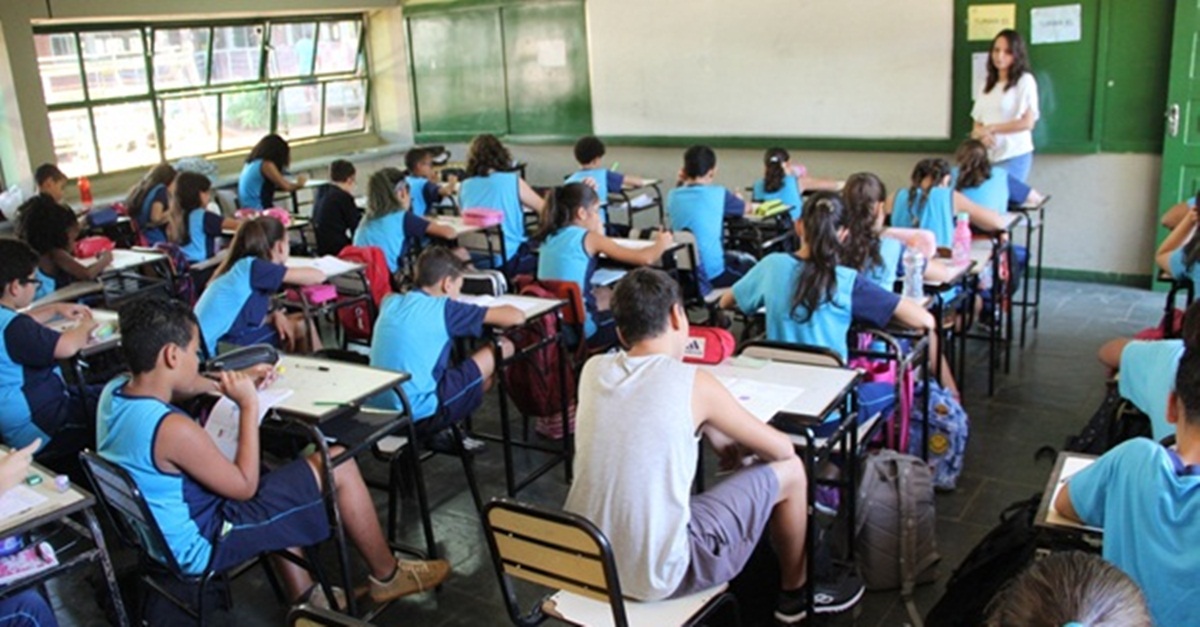 Secretaria de Educação publica lista com os nomes dos servidores contemplados com pagamento do Adveb