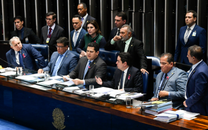 Previdência é aprovada em 1° turno no Plenário do Senado