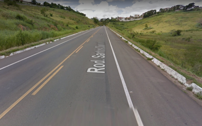 Acidente na BR-116 deixa duas pessoas mortas e dois feridos em Leopoldina