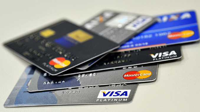 Juros do cartão de crédito e do cheque especial sobem em setembro
