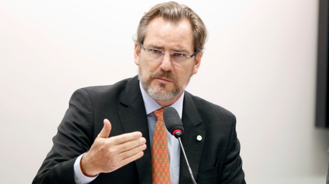 Deputados discutem nesta quinta-feira (31) mudanças na prestação de contas de produção e estoque de indústrias ao Fisco