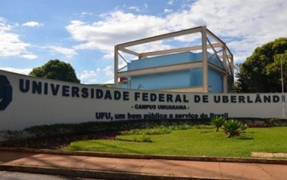 Estudantes e professoras de universidades do Triangulo Mineiro aderem a paralisação