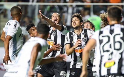 Cruzeiro se complica ainda mais no Brasileiro e Atlético é goleado em casa