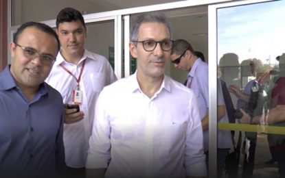 Zema afirma que repasses às prefeituras e pagamento do funcionalismo depende da ALMG