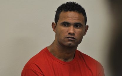 Justiça autoriza ex-goleiro a participar de amistoso