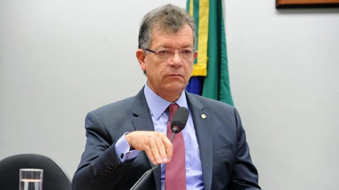 Deputado Laercio Oliveira (PP-SE) anuncia que o relatório da Nova Lei do Gás retoma o trâmite até o fim de novembro