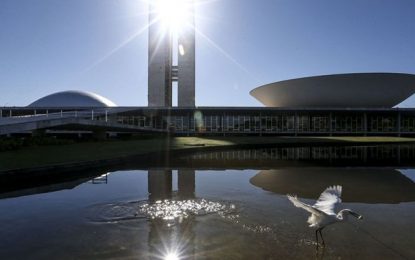 MOMENTO LEGISLATIVO: Congresso promulga reforma da Previdência e Senado aprova uso da Base de Alcântara pelos EUA