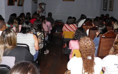 Santa Casa promove curso de aleitamento materno