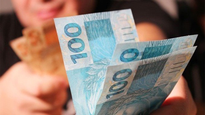 Empresas inadimplentes terminam outubro com dívida de R$ 5 mil