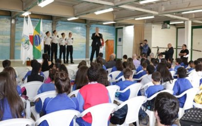 Barbacena receberá escola cívico-militar em 2020, o CAIC é a Escola que possui os requisitos para receber o projeto