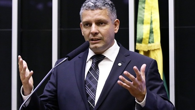 MG: Reforma tributária precisa “diminuir impacto negativo” da arrecadação dos estados, diz deputado Dr. Frederico