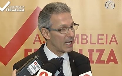 Governador anuncia medidas para ajudar municípios atingidos pelo rompimento da barragem de Fundão