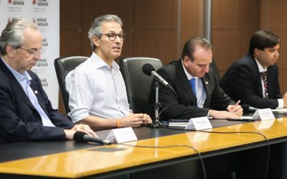 Zema destaca que Assembleia está auxiliando governo a honrar seus compromissos com servidores