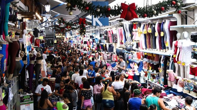 Confiança de Serviços e do Comércio avançam em dezembro, aponta FGV