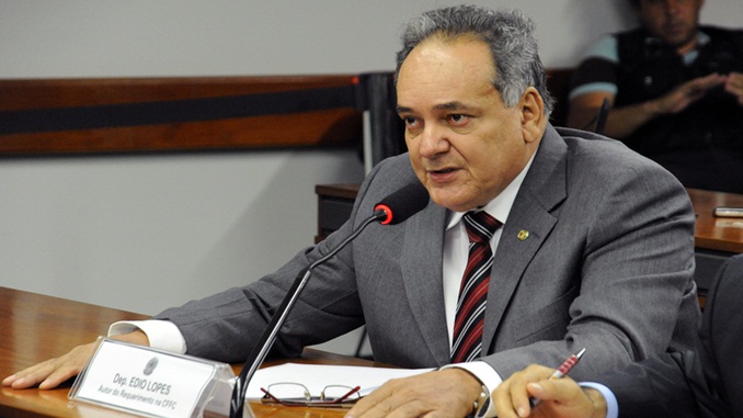 Deputados federais devem ler parecer que pode aprovar portabilidade na conta de energia nesta semana