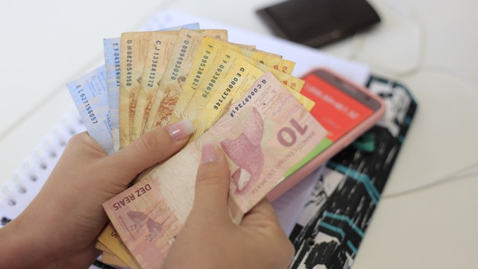 Renda da classe média cresce na comparação com 2018, aponta Ipea