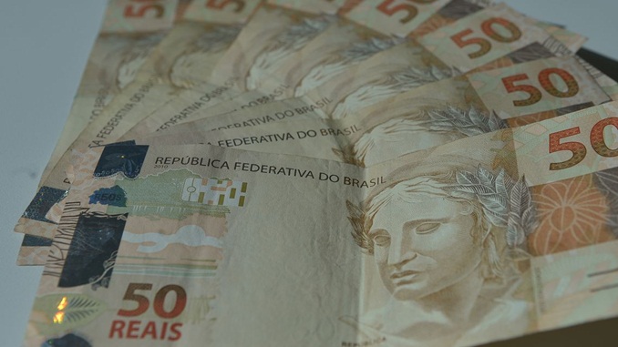 Cinco dicas infalíveis para guardar dinheiro em 2020