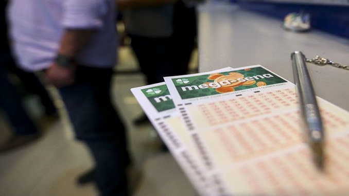 Ninguém acerta os seis números da Mega-Sena e prêmio acumula