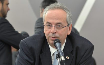 Secretário afirma que parcelamento dos salários vai terminar em 2020