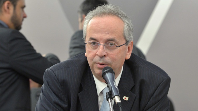 Secretário afirma que parcelamento dos salários vai terminar em 2020