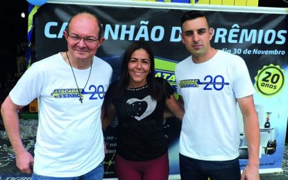 Atacadão do Ferro entrega Caminhão de Prêmios em Barbacena