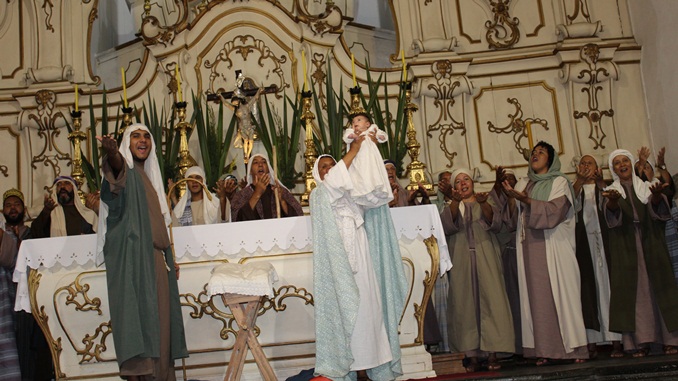 Espetáculo Oratório de Natal atrai grande público ao Santuário em mais uma bela apresentação