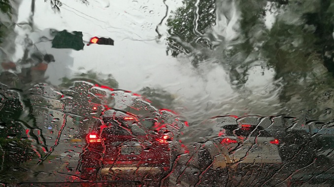 Chuvas causam 800 desabamentos na região metropolitana de São Paulo