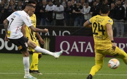 Corinthians é eliminado da Liberta; Mengão vence Flu e é finalista da Taça Guanabara