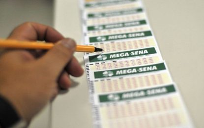 Duas apostas levam o segundo maior prêmio da história da Mega