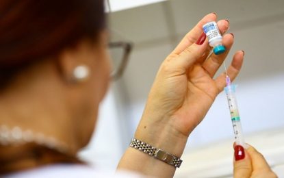 Com a volta às aulas, pais devem ficar atentos a vacinação das crianças