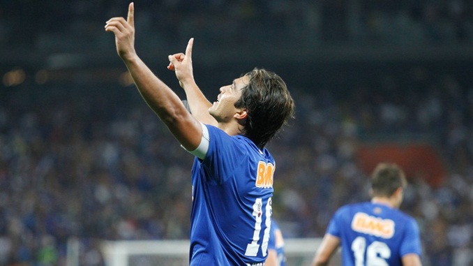 Cruzeiro anseia por Marcelo Moreno e aguarda reunião com Dedé