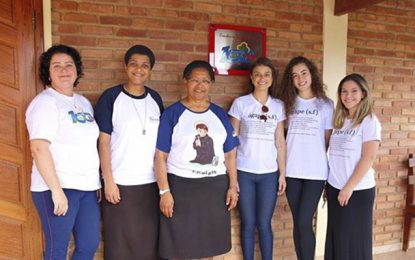 Projeto Ágape realiza campanha para aquisição de livros didáticos