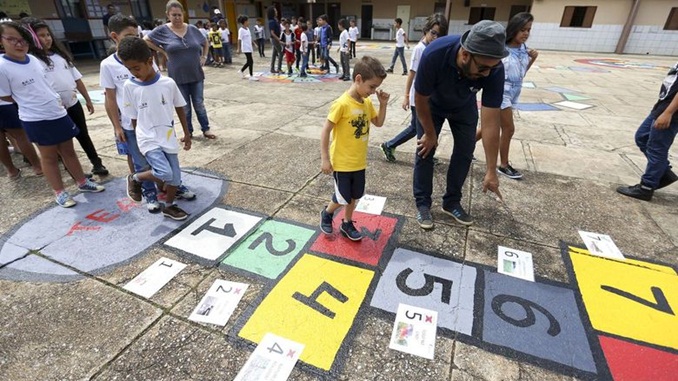 Projeto de lei destina 1,5% de sorteios de loterias da Caixa para Fundo da Criança e do Adolescente