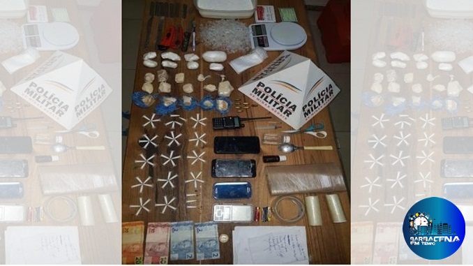 HOMEM É PRESO APÓS FUGIR DA POLÍCIA MILITAR, EM  BARBACENA