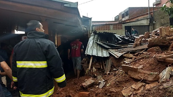 CHUVA E LAMA CAUSAM ESTRAGOS, EM MONTE SIÃO