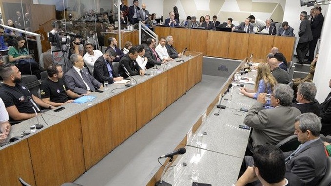 Secretário de Governo afirma que Zema vai aprovar reajuste da segurança, mas não garante emenda