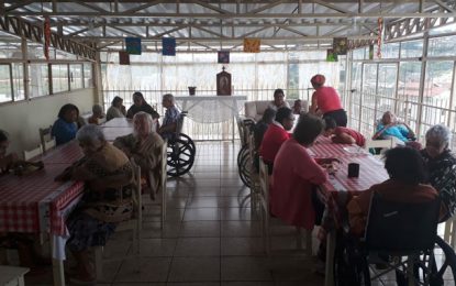 Lar das Velhinhas suspende visitas, mas mantém recebimento de doações