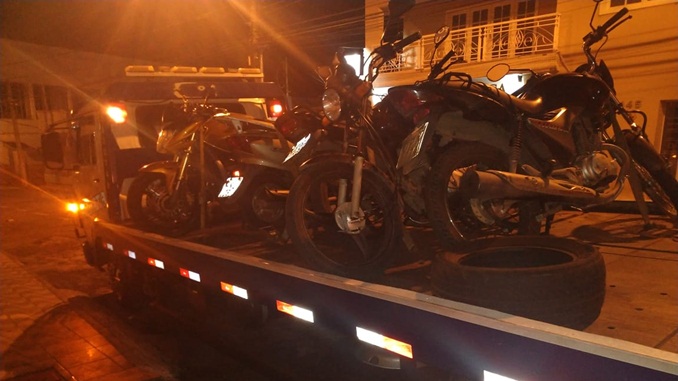 BLITZ DE DOMINGO REALIZA VÁRIAS APREENSÕES, EM CONSELHEIRO LAFAIETE