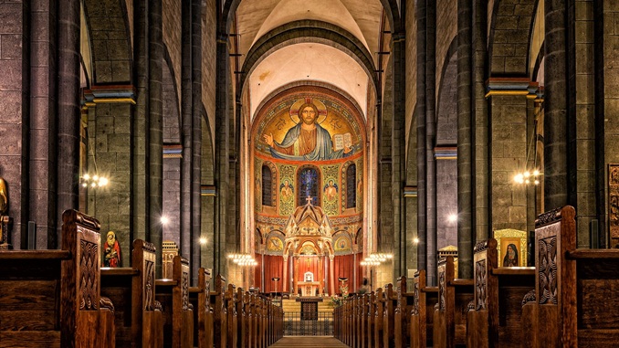 Paróquias do Sul de Minas suspendem celebrações religiosas