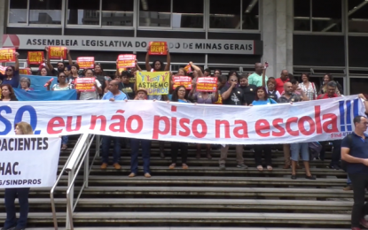 Greve dos professores aumenta e deve continuar em Minas