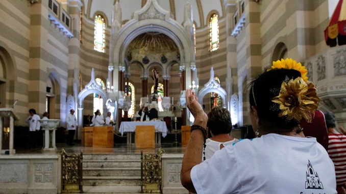 Atividades religiosas são incluídas em lista de serviços essenciais durante a crise do novo coronavírus