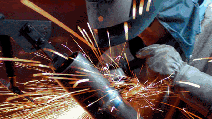 Indústria tem crescimento mais disseminado desde greve dos caminhoneiros